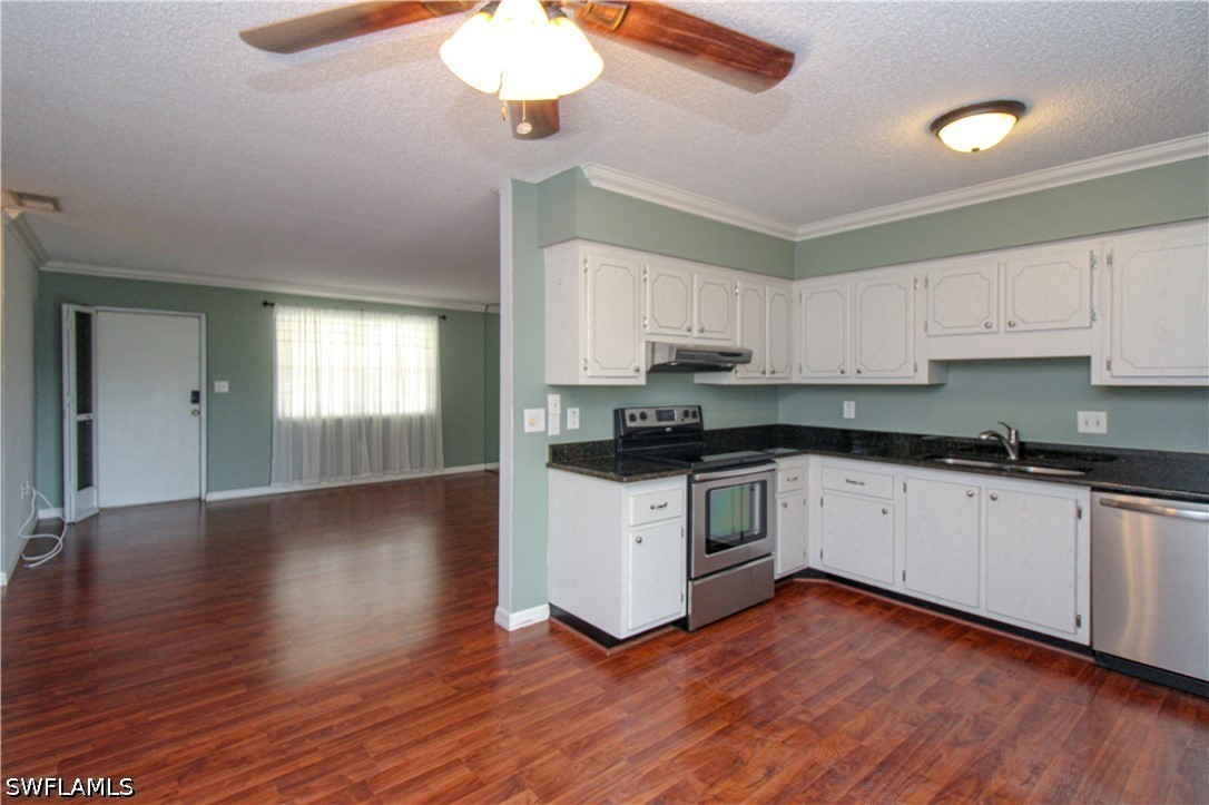 729 Palm View Dr D4 Property Photo 11