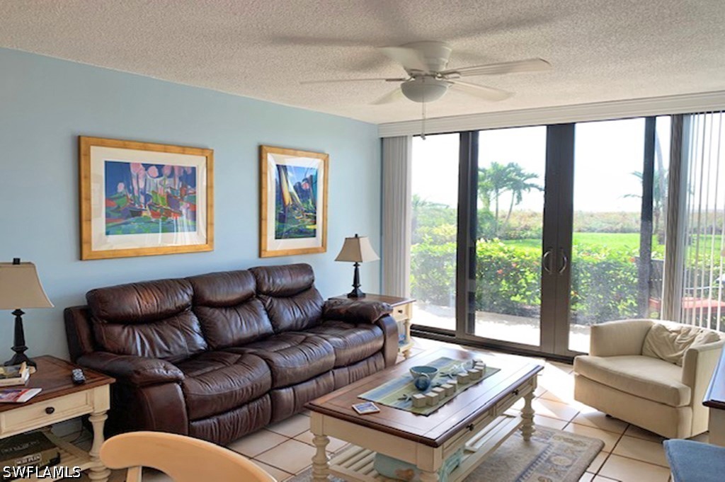 180 Seaview Ct 111 Property Photo 4