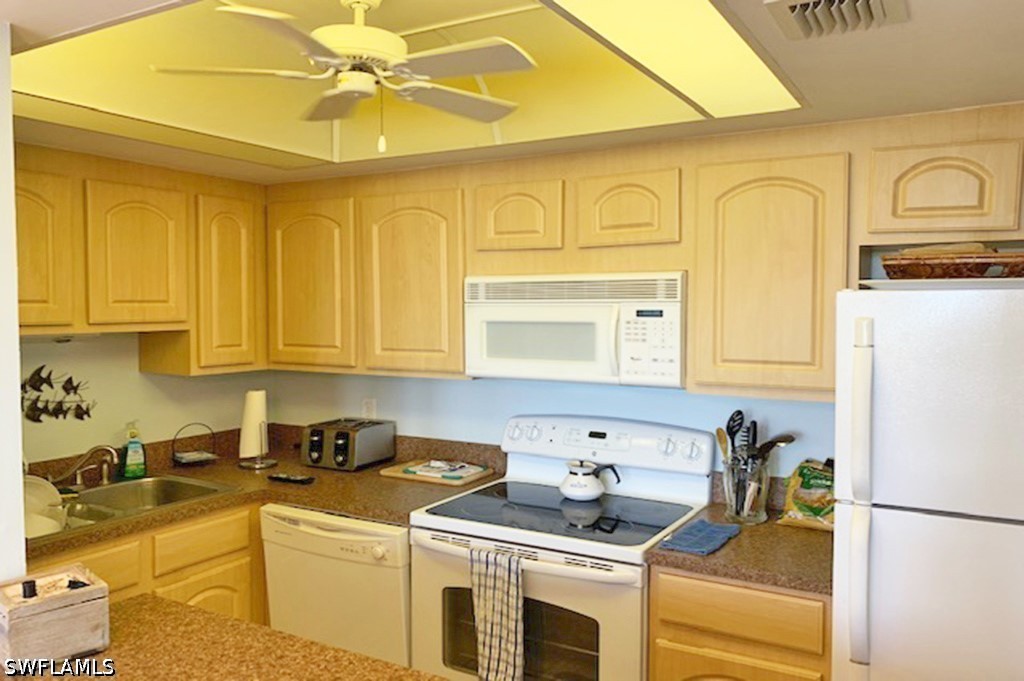 180 Seaview Ct 111 Property Photo 7