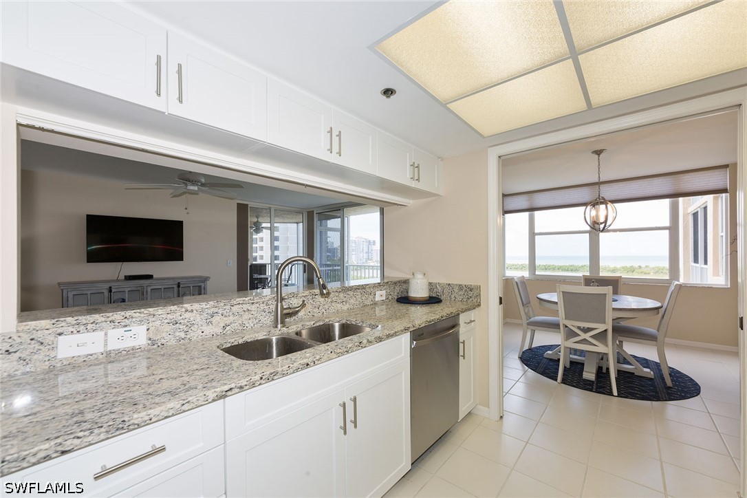 5550 Heron Point Dr 802 Property Photo 4