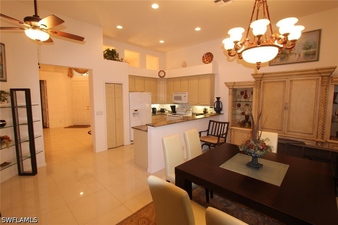 8526 Pepper Tree Way Property Photo 7