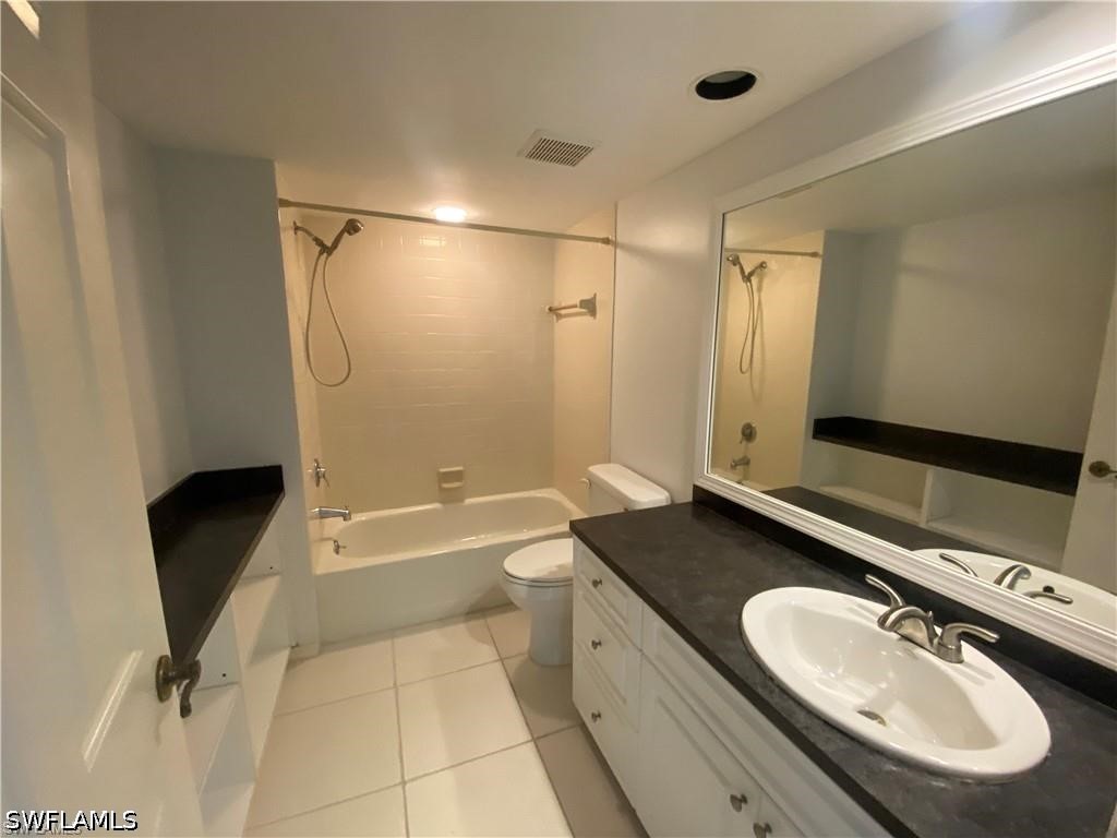 705 Augusta Blvd 705-5 Property Photo 10