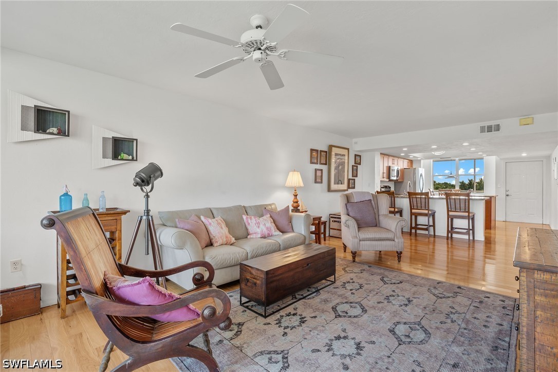 290 Naples Cove Dr 2602 Property Photo 10