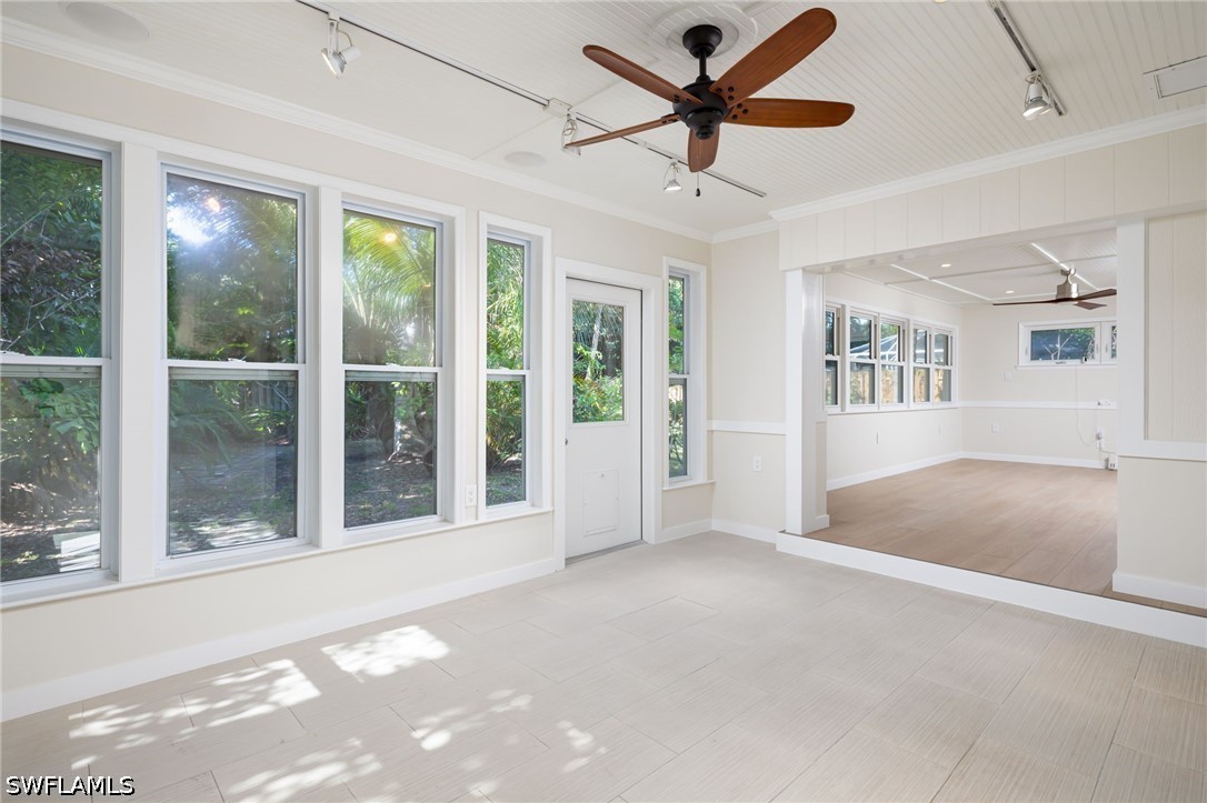 2424 Harbor Rd Property Photo 11