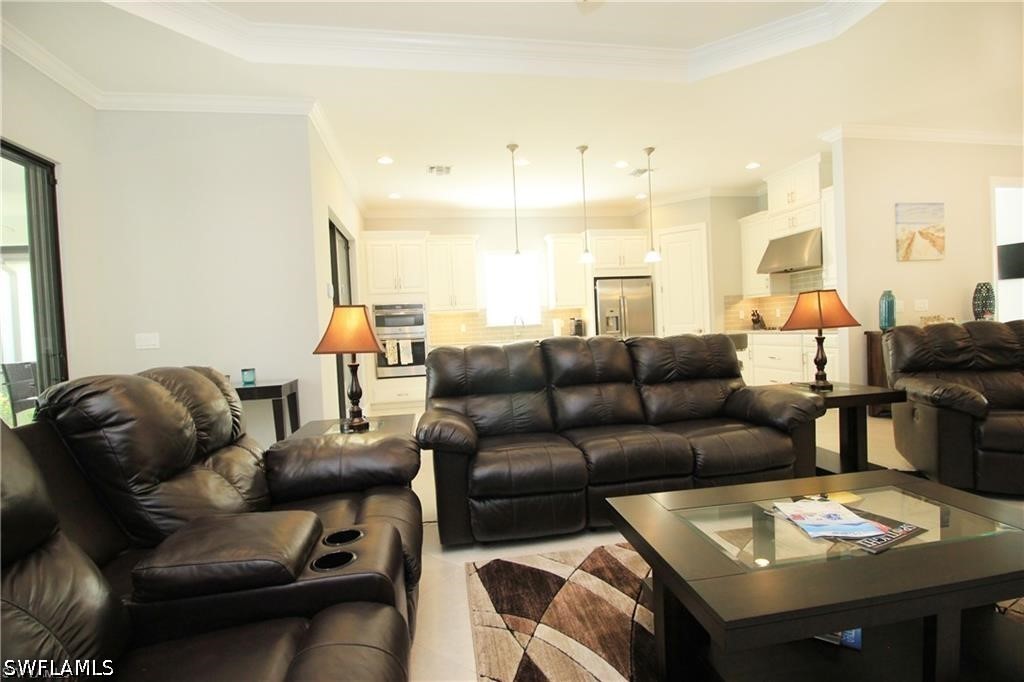 9456 Montelanico Loop Property Photo 2