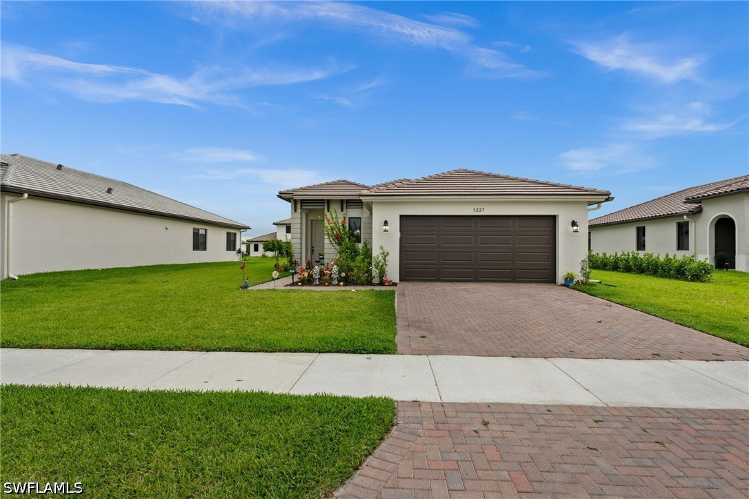 5227 Nevola Ave Property Photo 2