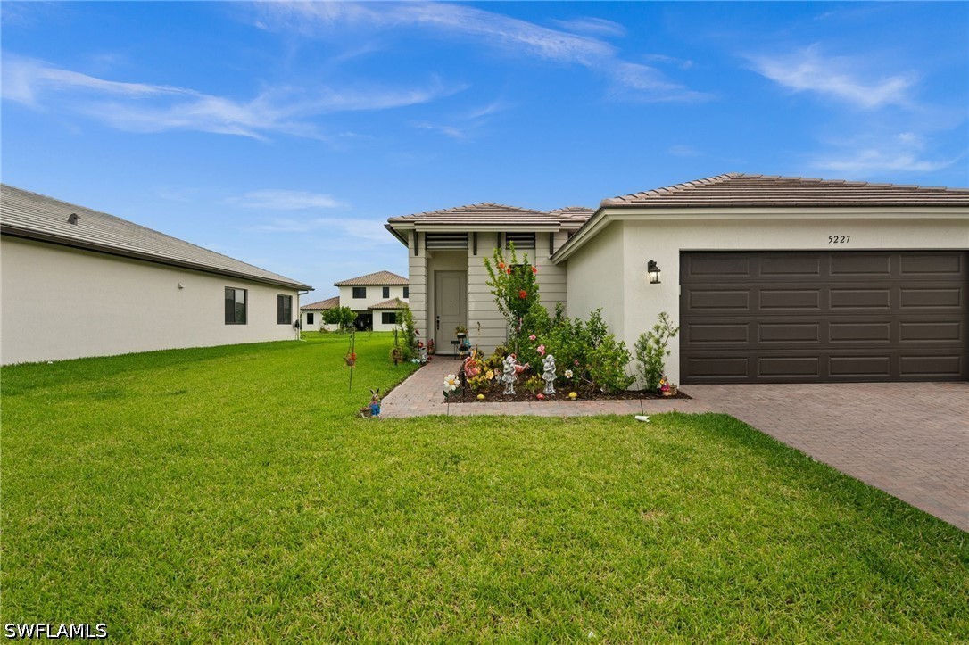 5227 Nevola Ave Property Photo 3