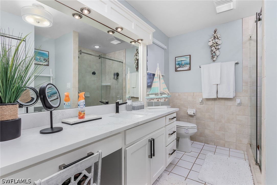 2950 Coach House Ln Property Photo 17