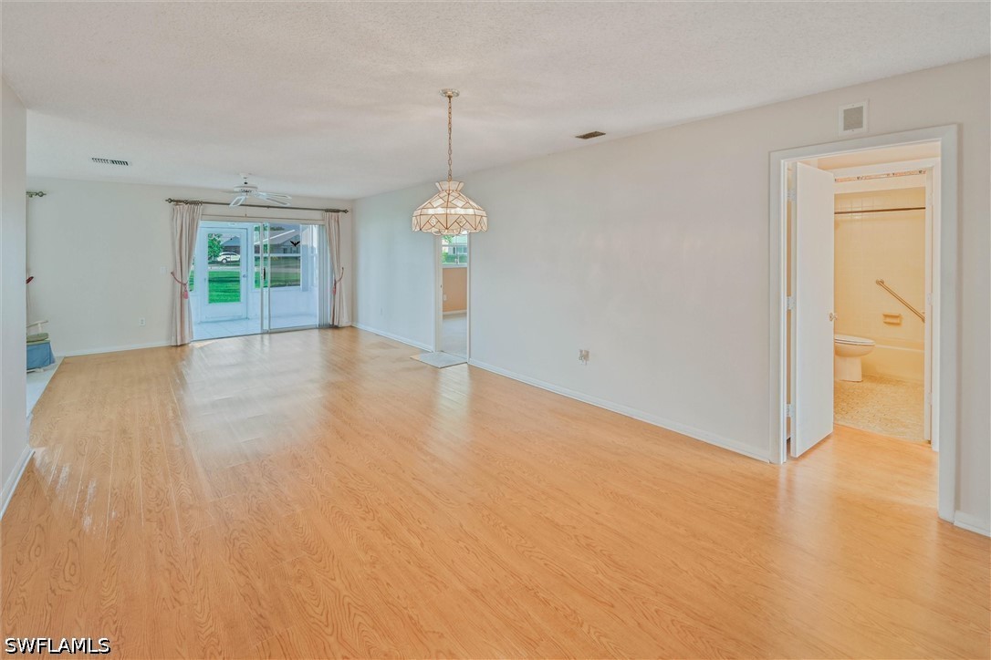 7008 Cedarhurst Dr Property Photo 7