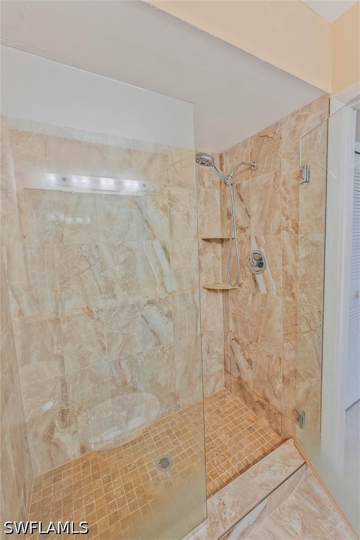 7008 Cedarhurst Dr Property Photo 20