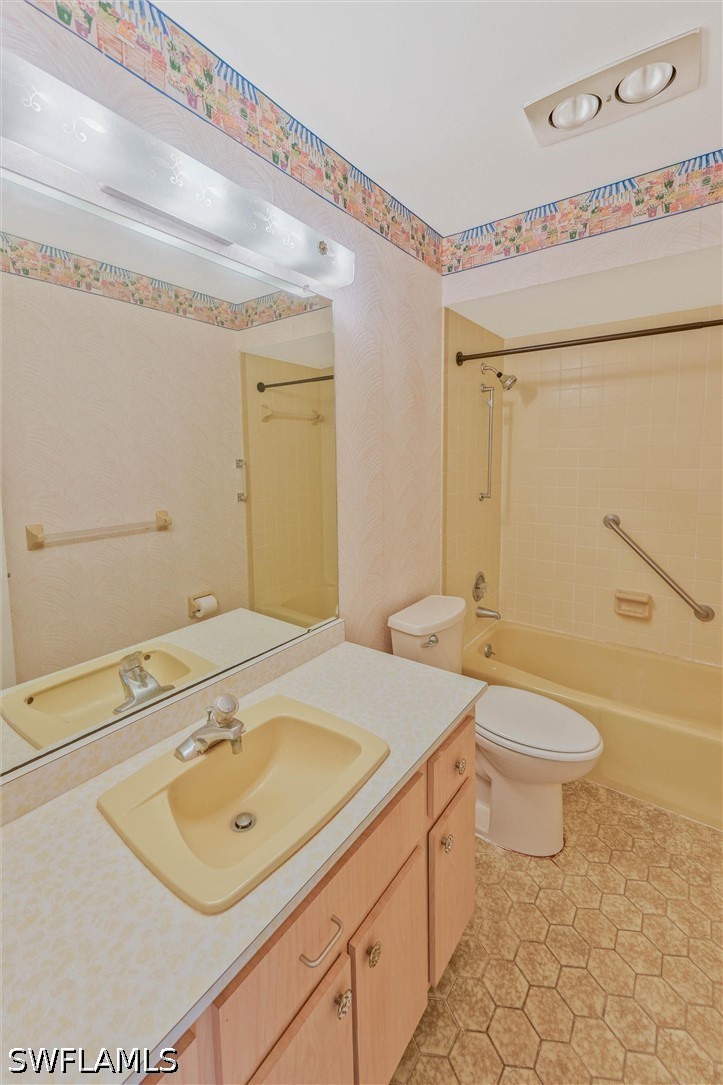 7008 Cedarhurst Dr Property Photo 25