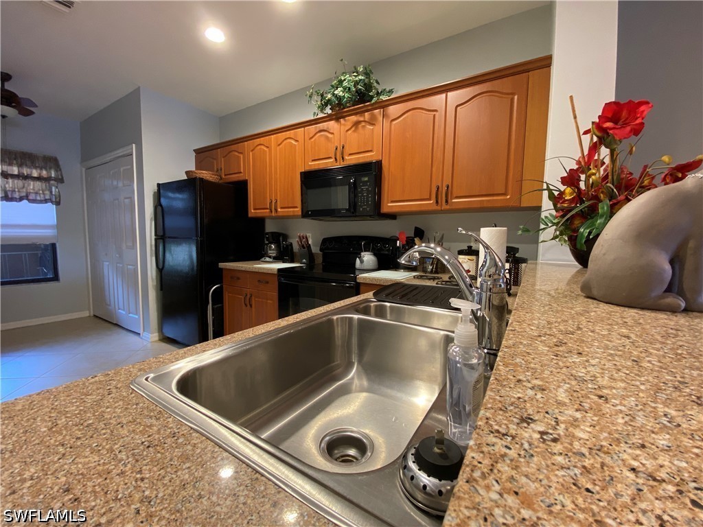 155 Vintage Cir 103 Property Photo 4