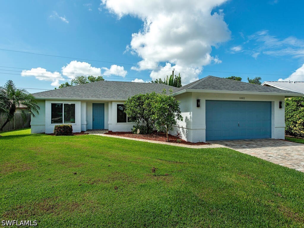 1082 Capri Dr Property Photo 1