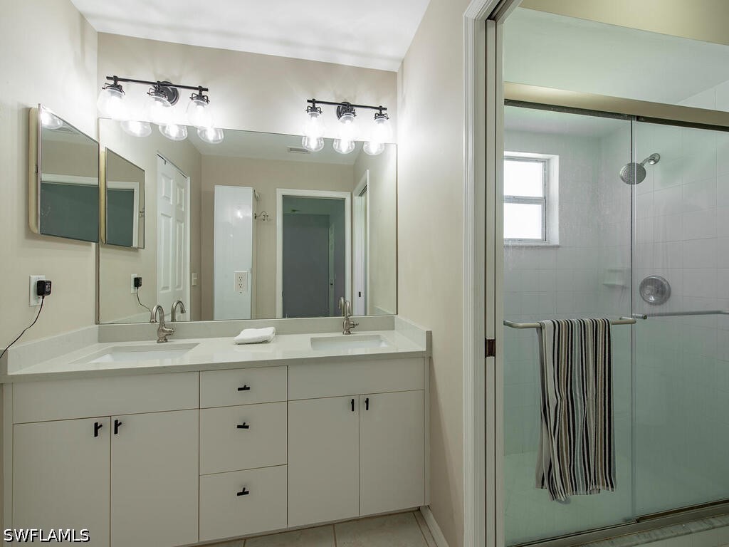 1082 Capri Dr Property Photo 6