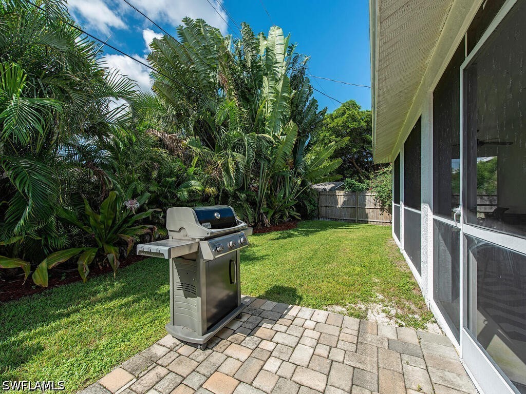 1082 Capri Dr Property Photo 12