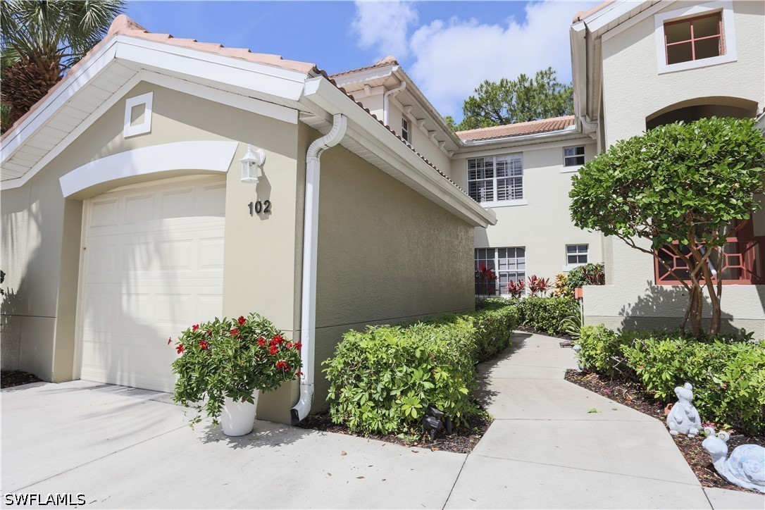 1710 Tarpon Bay Dr S 4 Property Photo 3