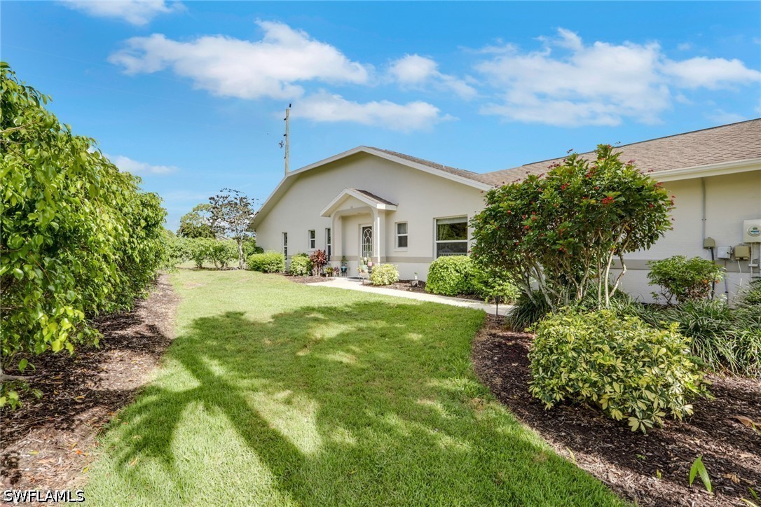 1835 W Crown Pointe Blvd Property Photo 1