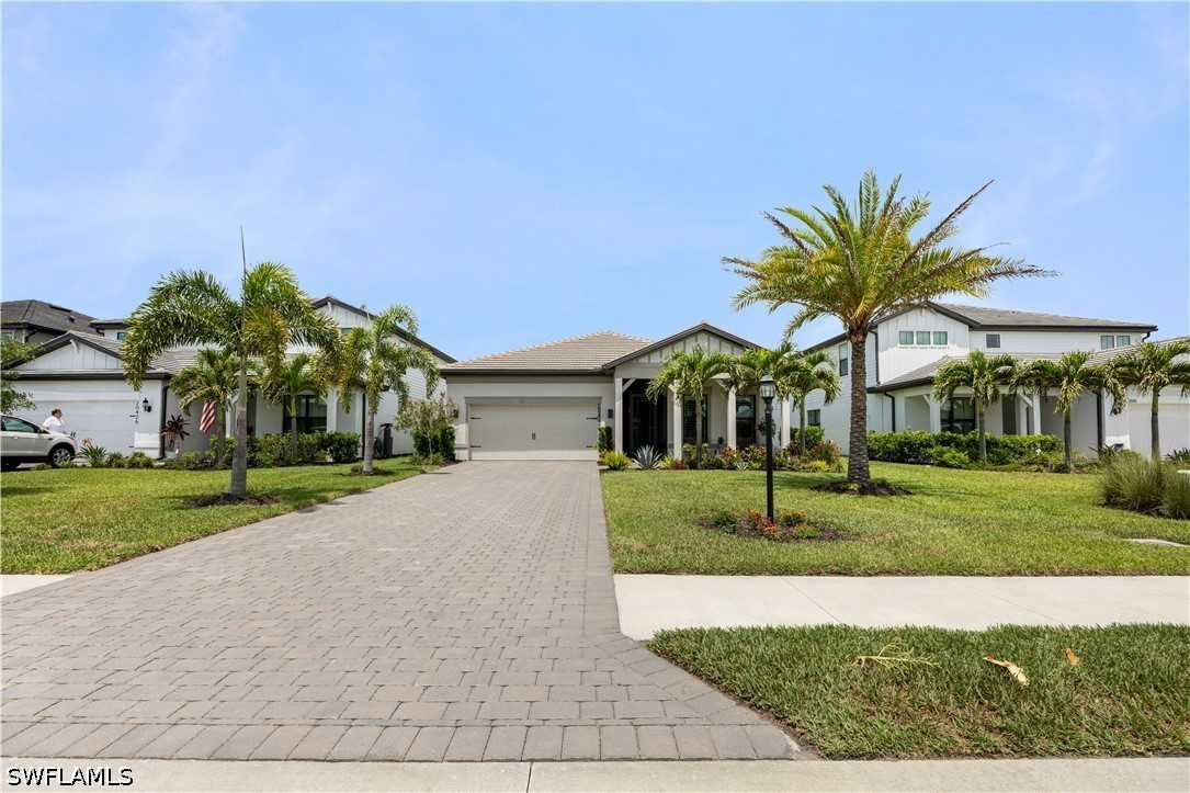 20422 Pebble Glen Dr Property Photo 4
