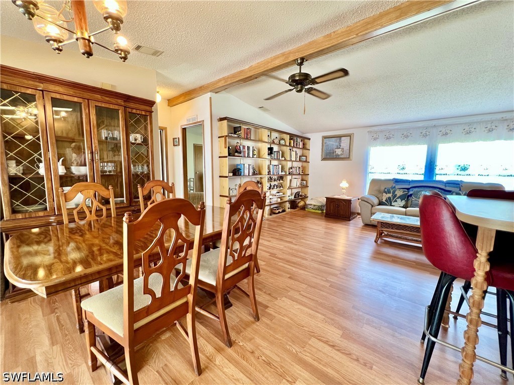 573 Cape Florida Ln Property Photo 7