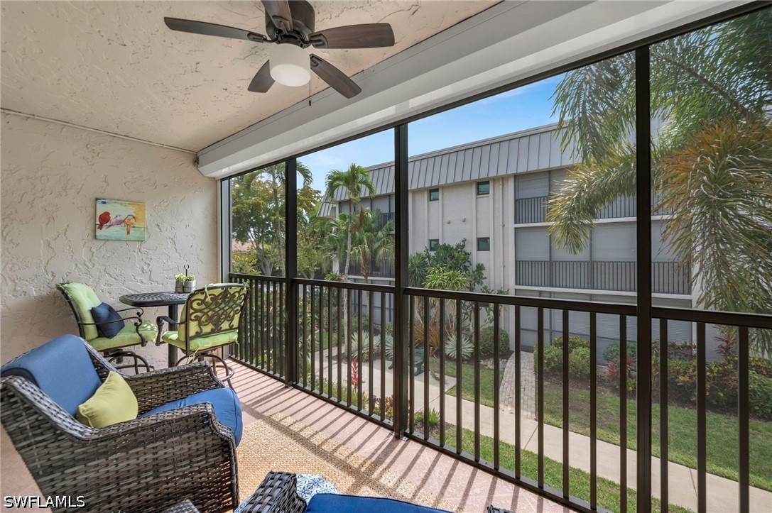 788 Park Shore Dr D26 Property Photo 8