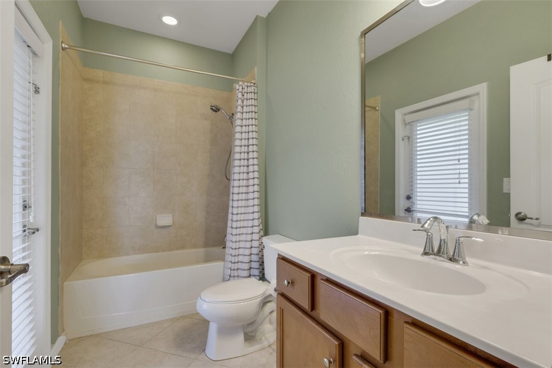 2391 Heydon Cir E Property Photo 25