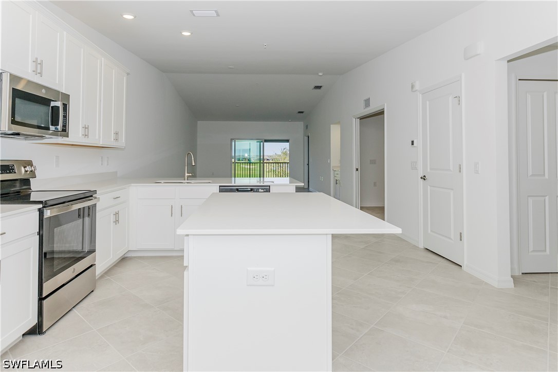 5454 Double Eagle Cir 3325 Property Photo 3