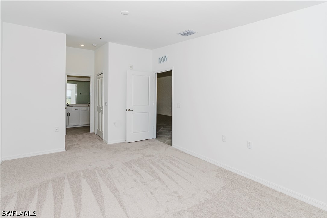 5454 Double Eagle Cir 3325 Property Photo 5