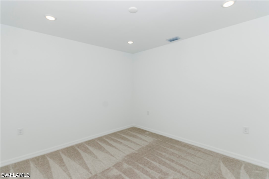 5454 Double Eagle Cir 3325 Property Photo 11