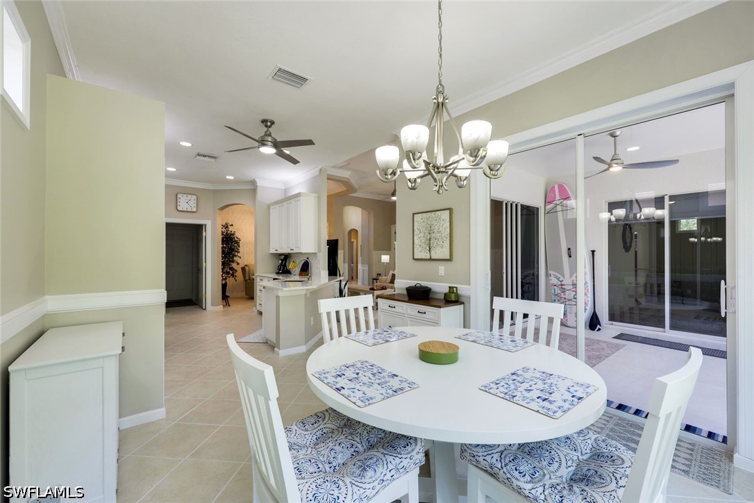16221 Parque Ln Property Photo 6
