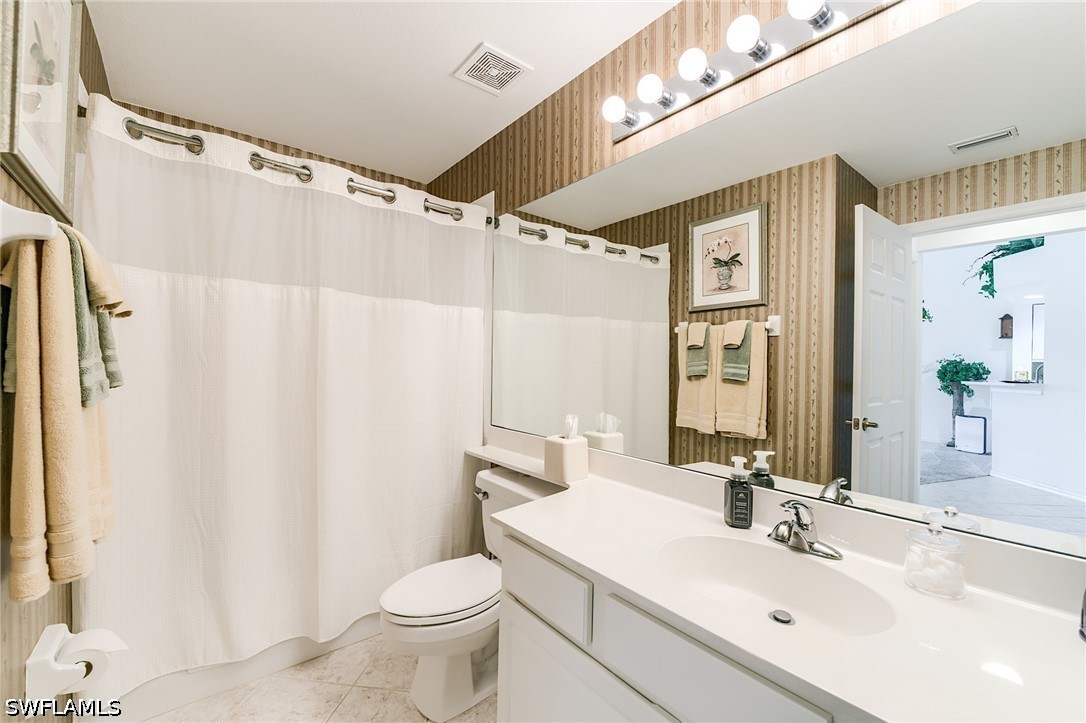 1940 Willow Bend Cir 202 Property Photo 8