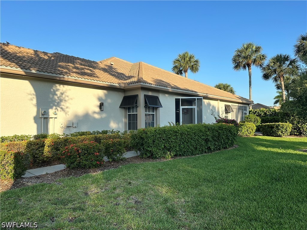 8564 Fairway Bend Property Photo 3