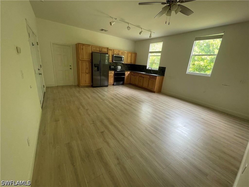 6011 Sea Grass Ln Property Photo 29