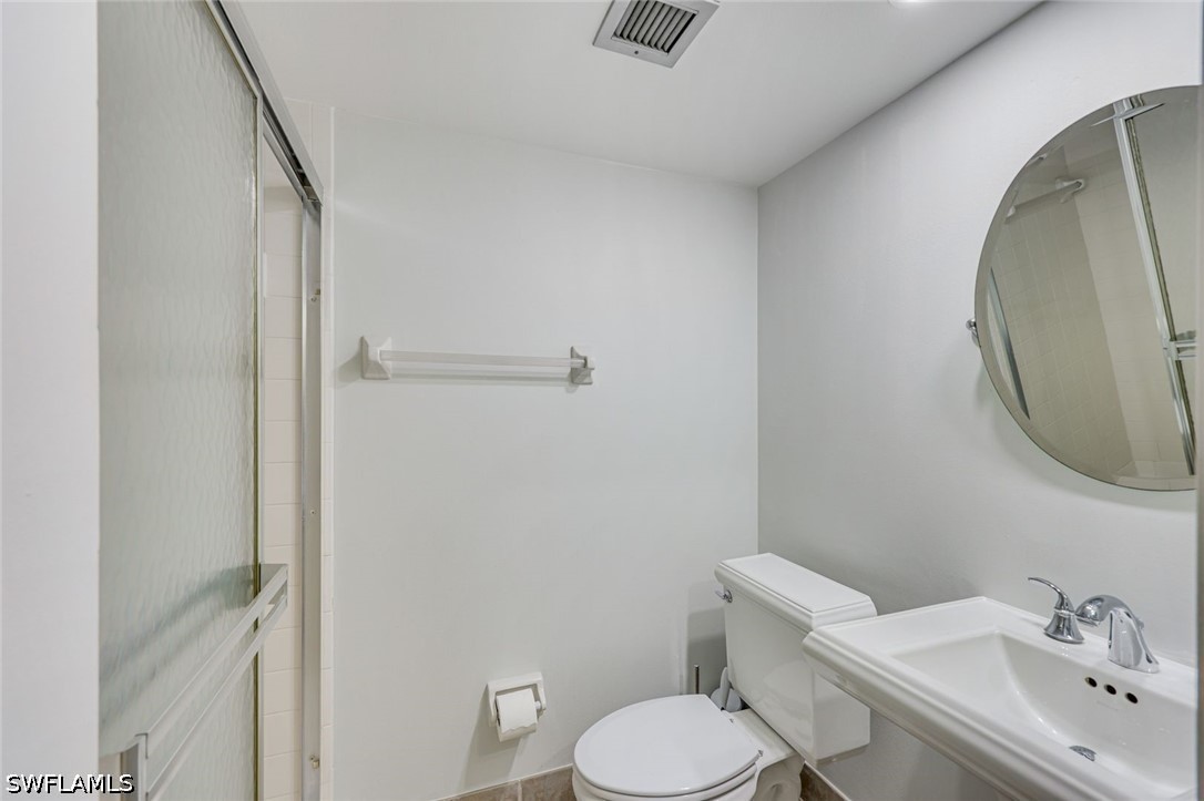 29 High Point Cir E 107 Property Photo 13