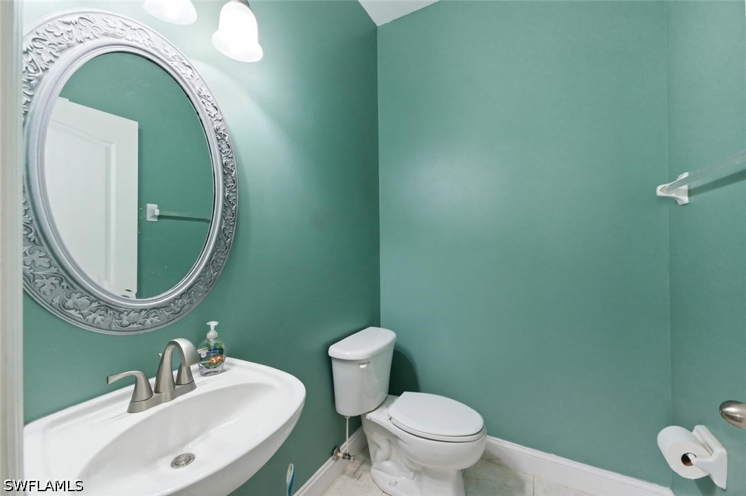 11528 Woodmount Ln Property Photo 9