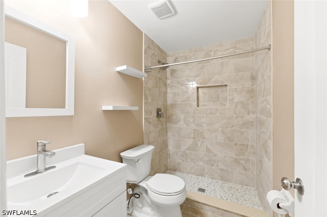 11528 Woodmount Ln Property Photo 27