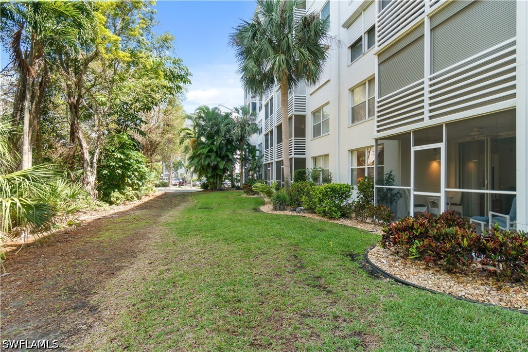 290 Naples Cove Dr 2103 Property Photo 4