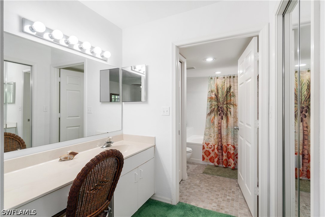 290 Naples Cove Dr 2103 Property Photo 10