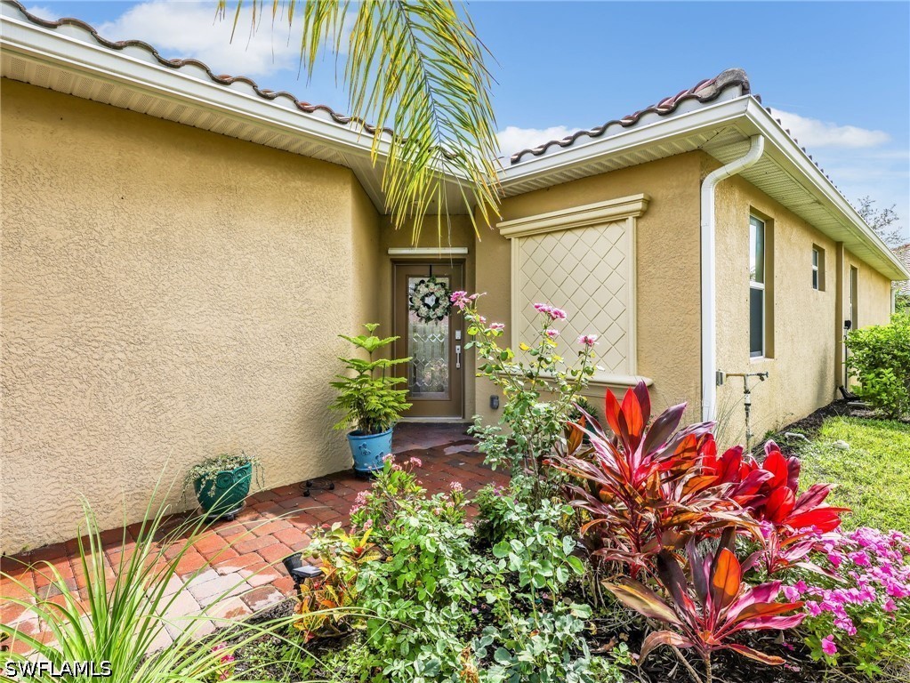 1637 Alameda Dr Property Photo 4