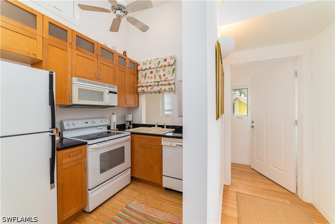 883 Galleon Dr Property Photo 25