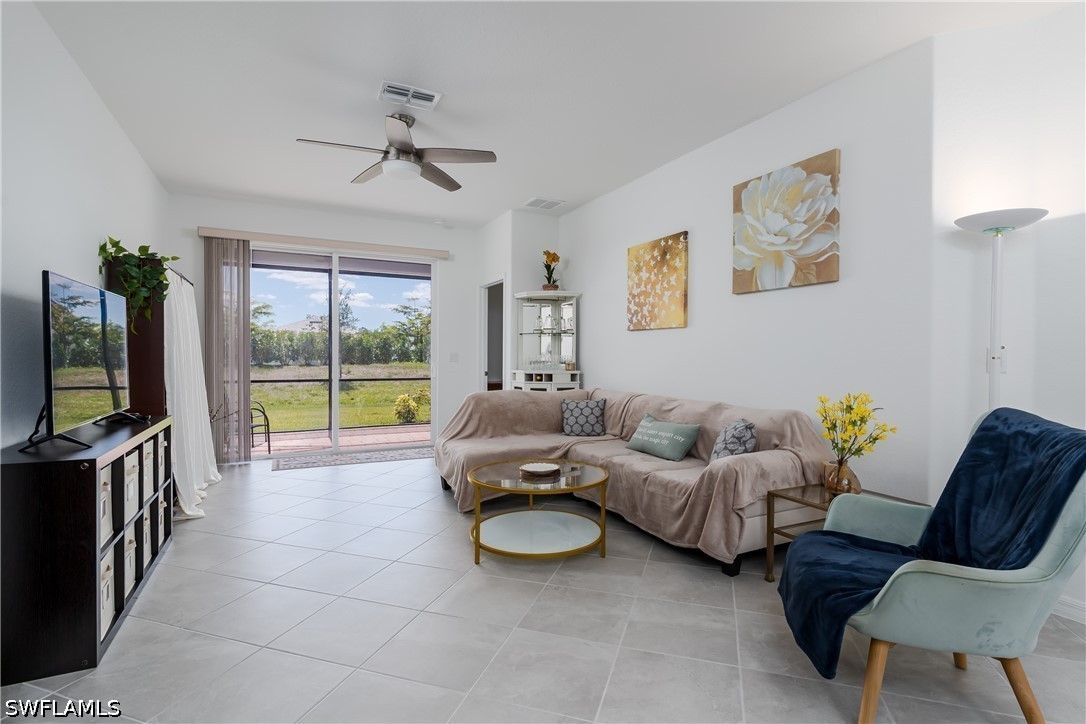 2140 Dragonfruit Way Property Photo 11