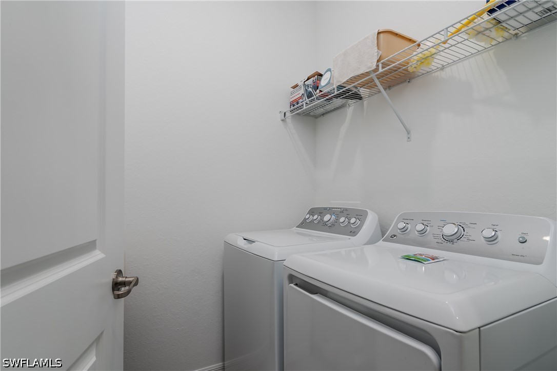 2140 Dragonfruit Way Property Photo 23