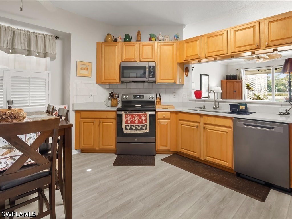 7730 Haverhill Ct Property Photo 4
