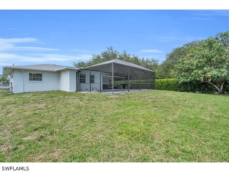 250 Willowick Dr Property Photo 14