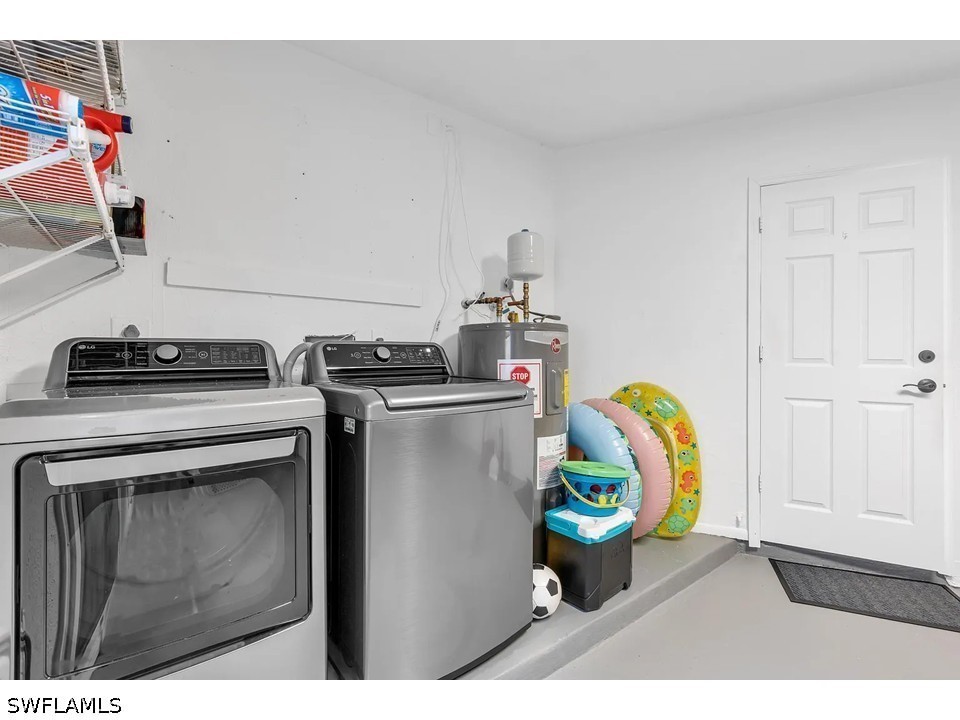 250 Willowick Dr Property Photo 15