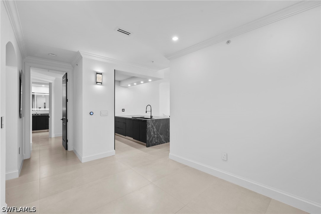 23191 Fashion Dr 8106 Property Photo 5