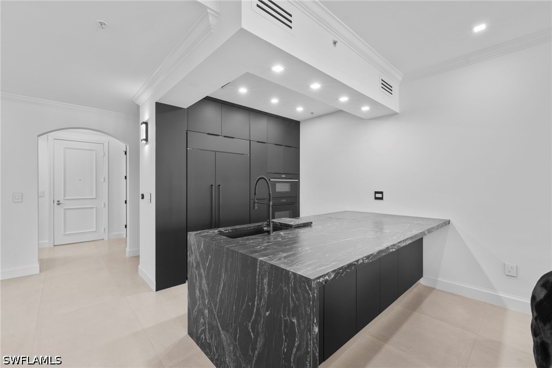 23191 Fashion Dr 8106 Property Photo 12