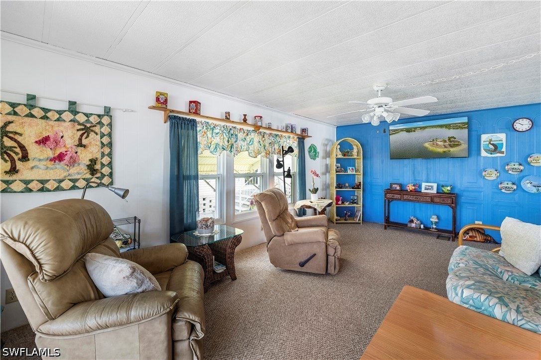 280 Grassy Key Ln Property Photo 7