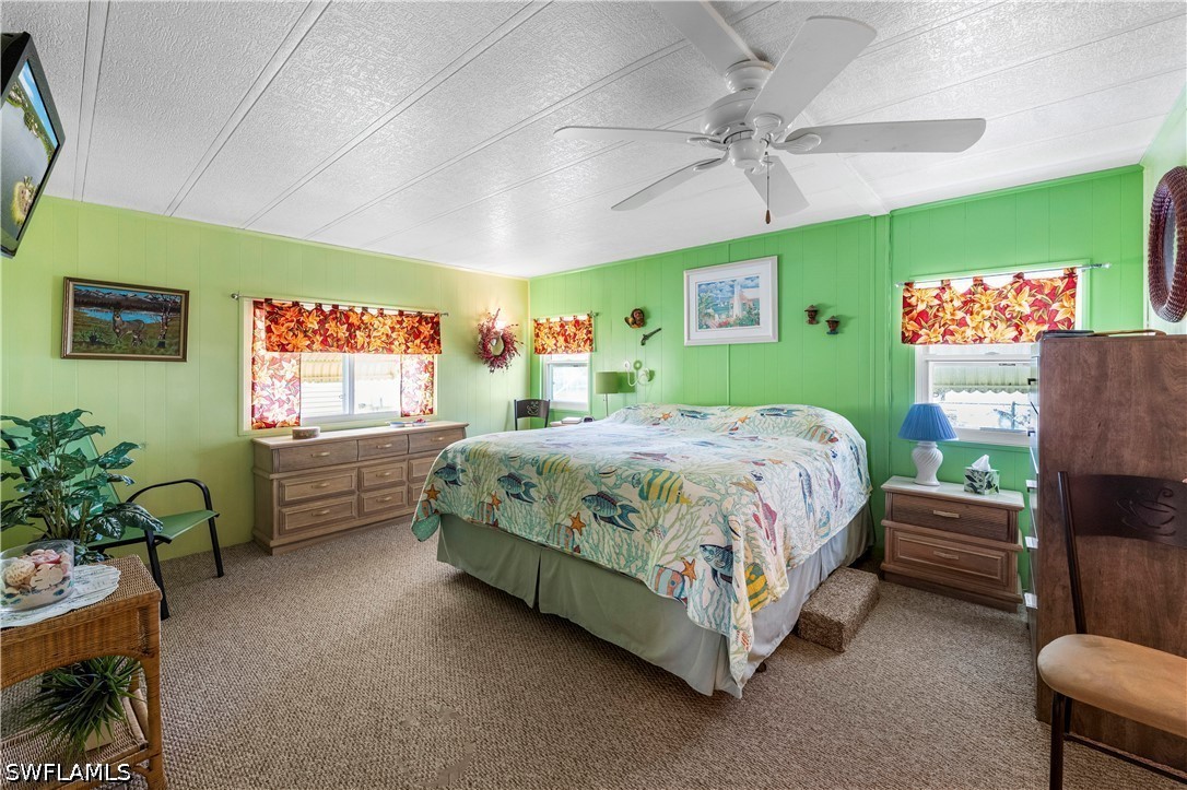 280 Grassy Key Ln Property Photo 11