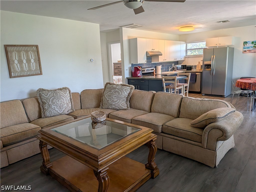 27599 Lime St Property Photo 14
