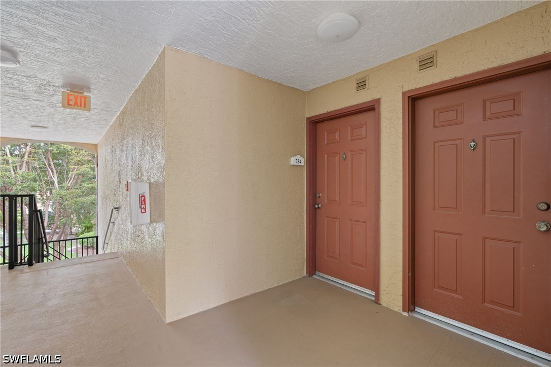8940 Colonnades Ct E 734 Property Photo 8